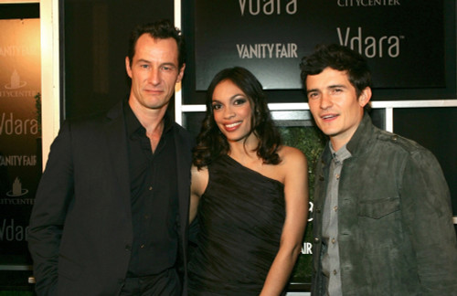 Sebastian Copeland, Rosario Dawson, Orlando Bloom At Arrivals For Vdara Hotel & Spa Grand Opening Gala, Vdara Hotel & Spa, Las Vegas, Nv December 1, 2009. Photo By James AtoaEverett Collection Celebrity - Item # VAREVC0901DCDJO009