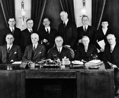 Fdr Presidency. Us President Franklin Delano Roosevelt With First Cabinet History - Item # VAREVCPBDFRROEC062
