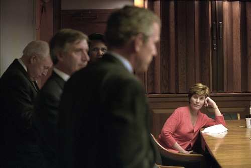 First Lady Laura Bush In The White House Emergency Operations Center History - Item # VAREVCHISL039EC889