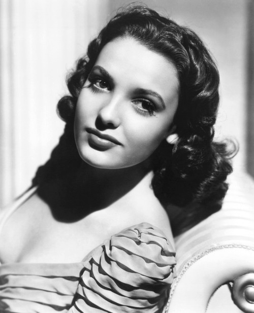 Linda Darnell Portrait - Item # VAREVCPBDLIDAFE001