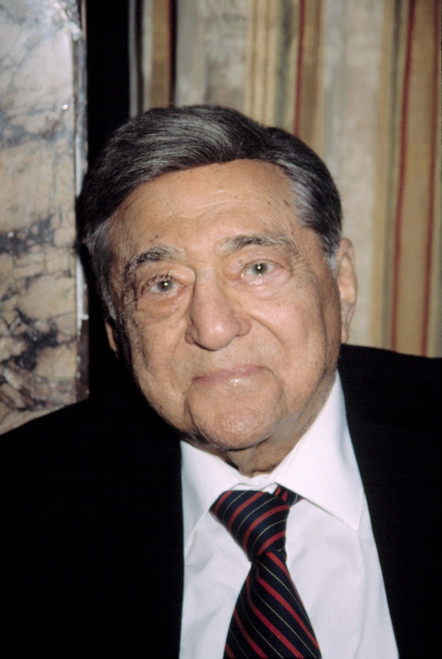 Robert Merrill At The Metropolitan Opera Guild Luncheon, Ny 4252003, By Cj Contino Celebrity - Item # VAREVCPSDROMECJ002