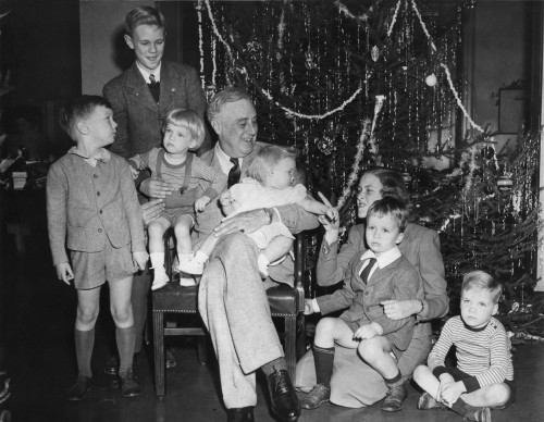 President Roosevelt Celebrates Christmas With Six Of His Grandchildren. 1943. L-R Fdr History - Item # VAREVCHISL035EC508