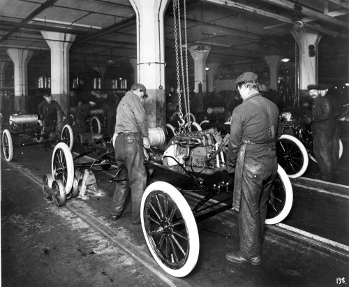 Ford Motor Company-Assembly Line - Cpl ArchivesEverett Collection History - Item # VAREVCHBDFOMOCL004