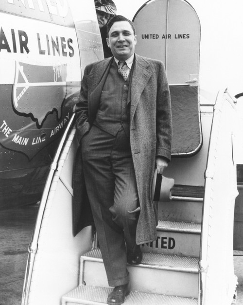 Wendell Willkie Modernized His 1940 Campaign By Chartering A United Airlines Dc-3 Plane. July-Sept. 1940. History - Item # VAREVCCSUB002CS363