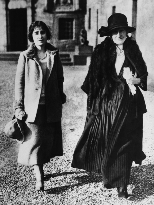 Elizabeth Bowes-Lyon History - Item # VAREVCPBDQUELEC025