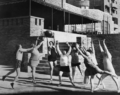Washington Society Women Working Out With A Medicine Ball In Washington History - Item # VAREVCHISL040EC991