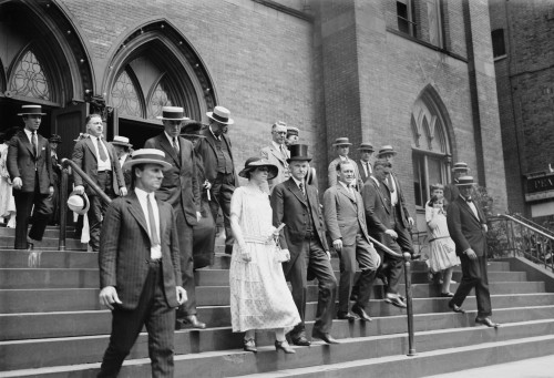 President Calvin Coolidge And First Lady Grace Coolidge Leaving Church On Aug. 5 History - Item # VAREVCHISL040EC914 President Calvin Coolidge And First Lady Grace Coolidge Leaving Church On Aug. 5 History - Item # VAREVCHISL040EC914