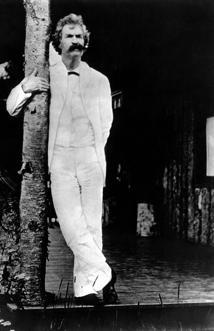 Mark Twain. Courtesy Csu Archives  Everett Collection History - Item # VAREVCPBDMATWCS002