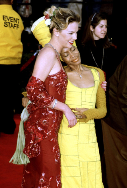 Charlize Theron, Erykah Badu At The Screen Actors Guild Awards, March, 2000 Celebrity - Item # VAREVCPSDCHTHHR003