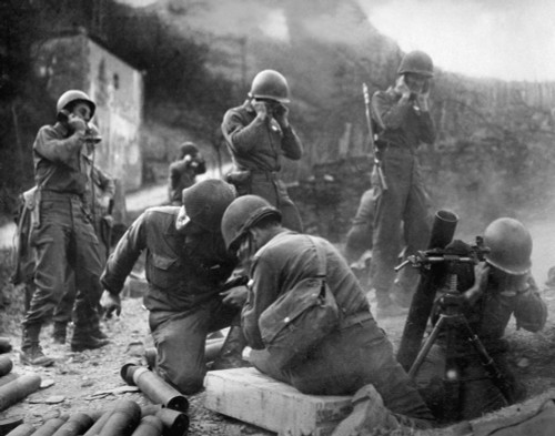 U.S. Soldiers Firing Mortars As They Establish A Beachhead On The East Bank Of The Rhine. March 1945. Germany History - Item # VAREVCHISL037EC749