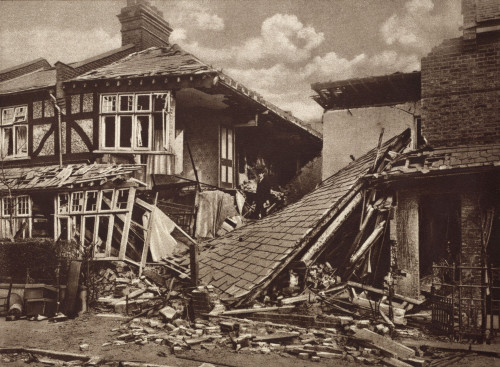 World War 1. London Homes Were Wrecked And Civilians Killed By German Aerial Bombs. Ca. 1914-18. History - Item # VAREVCHISL044EC089
