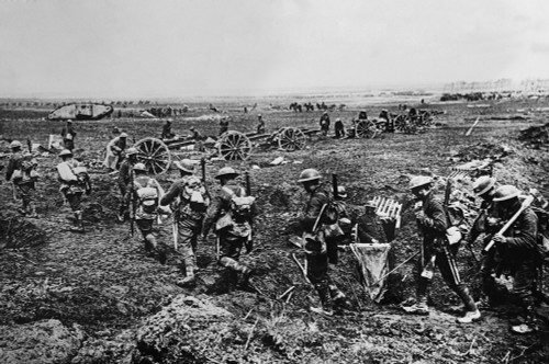 World War 1. British Empire Forces Grouping Near Arras To Attack German Defenses. The Infantry Going To The Communication Trenches History - Item # VAREVCHISL043EC937