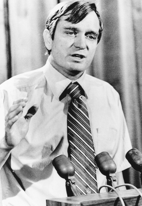 Lawton Chiles As U.S. Senator Opposed Selling Oil Drilling Leases Off The Florida Coast In 1973. He Was Still Fighting Against Them In 1995 As Florida'S Governor. S History - Item # VAREVCCSUB002CS084