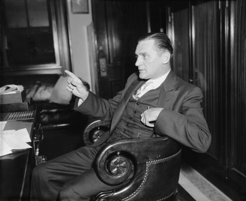 Senator Gerald Nye Of North Dakota. Dec. 31 History - Item # VAREVCHISL035EC477