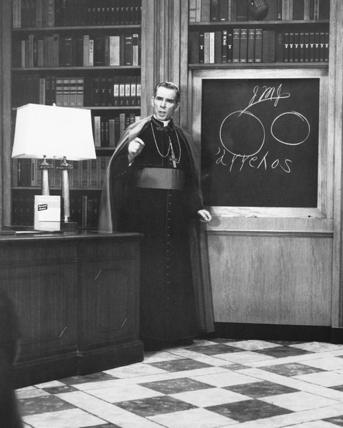 Bishop Fulton Sheen Presents An Illustrated Theology Lesson On His Tv Show History - Item # VAREVCCSUB001CS793