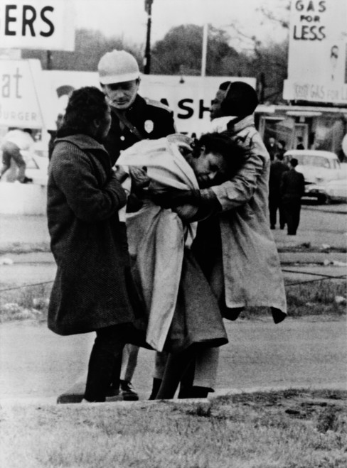 Alabama State Trooper Offers No Assistance. An Unconscious Woman Is Removed By Two Fellow Marchers After She Fell In Charge Of Police That Broke Up First Attempted Selma-To-Montgomery On March 7 History - Item # VAREVCHISL033EC623