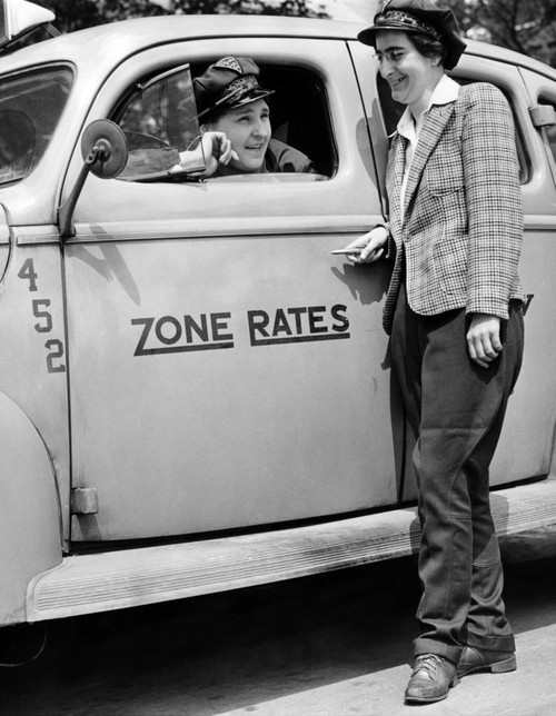 Women Cab Drivers In Milwaukee History - Item # VAREVCCSUA000CS863