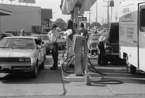 Gasoline Lines Due To The Gasoline Shortage History - Item # VAREVCHCDLCGBEC391