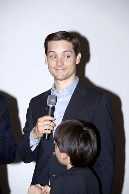 Tobey Maguire Inside For Kids Visit Tobey Maguire At Exhibit Of Live Spiders For Spider-Man Week, America Museum Of Natural History, New York, Ny, May 01, 2007. Photo By B. MedinaEverett Collection Celebrity - Item # VAREVC0701MYEMD036