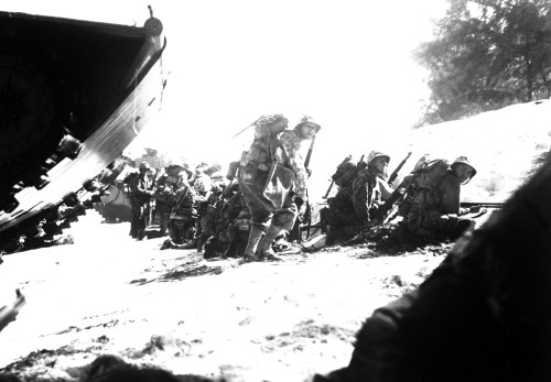 First Wave Marines Hit The Saipan Beach In The Marianas Invasion History - Item # VAREVCHISL036EC571
