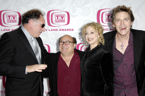 Judd Hirsch, Danny Devito, Carol Kane, Jeff Conaway In Attendance For 5Th Annual Tv Land Awards, Barker Hangar, Santa Barbara, Ca, April 14, 2007. Photo By Michael GermanaEverett Collection Celebrity - Item # VAREVC0714APAGM110