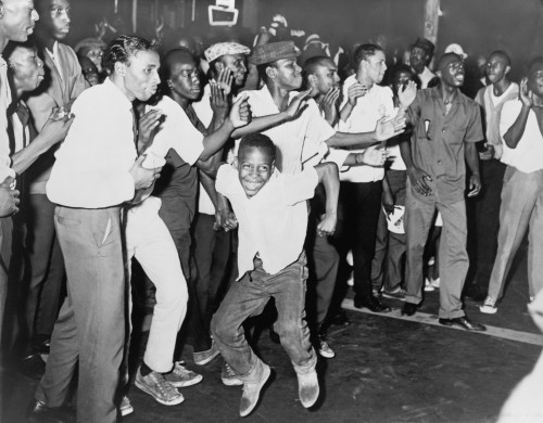 On Harlem'S Lenox Avenue Young African Americans Chant And Taunt New York City Police During The Riot Of July 15-16 History - Item # VAREVCHISL014EC064