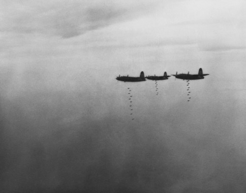 U.S. B-26 Medium Bombers Dropped Bombs On Ports History - Item # VAREVCHISL037EC993