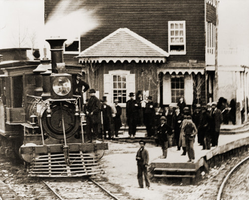 Locomotive And Crowd At Hanover Junction Railroad Station In Pennsylvania In 1863. Photo By Mathew Brady. History - Item # VAREVCHISL014EC271