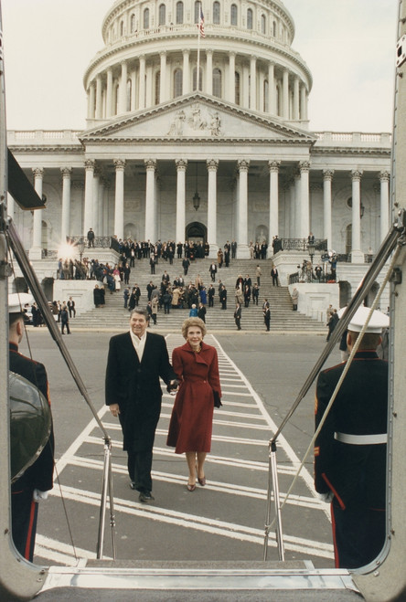 President And Nancy Reagan Boarding The Helicopter To Leave The U.S. Capitol On The Last Day Of The Administration. In The Background Are President And Barbara Bush And The U.S. Capitol. January 20 1989. Po-Usp-Reagan-1989Na-12-0144M - Item # VAREVCH President And Nancy Reagan Boarding The Helicopter To Leave The U.S. Capitol On The Last Day Of The Administration. In The Background Are President And Barbara Bush And The U.S. Capitol. January 20 1989. Po-Usp-Reagan-1989Na-12-0144M - Item # VAREVCH