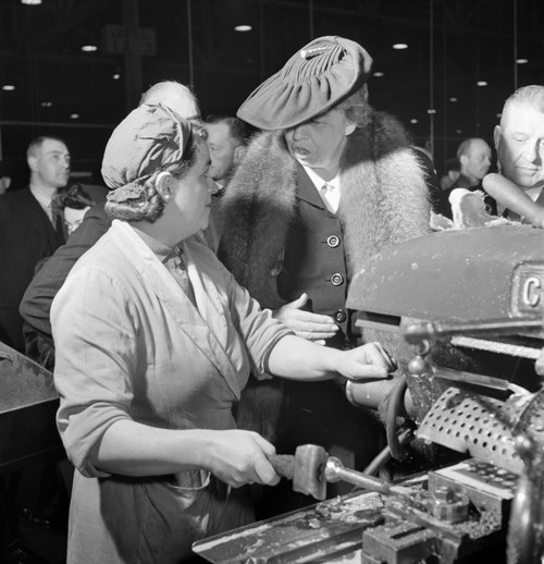 Anna Eleanor Roosevelt /N(1884-1962). Wife Of Franklin Delano Roosevelt. First Lady Eleanor Roosevelt (Right) Speaking With A Woman Machinist During A Goodwill Tour Of Great Britain, November 1942. Photographed By Toni Frissell. Poster Print by Grang