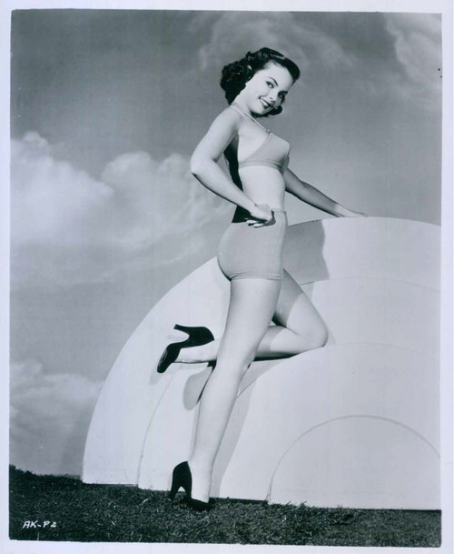 Alice Kelley - Outside Photo Print (8 x 10) - Item # DAP1183