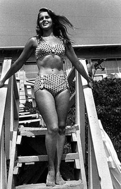 Ann Margret - Polka Dots Photo Print (8 x 10) - Item # DAP11459