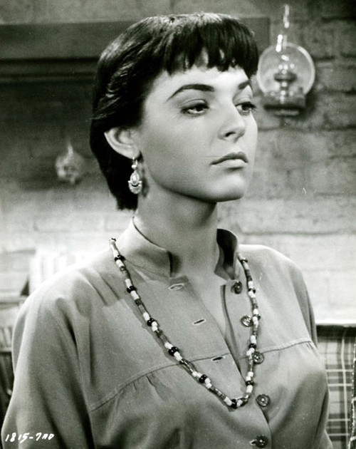 Anne Bancroft - Necklace Photo Print (8 x 10) - Item # DAP11062