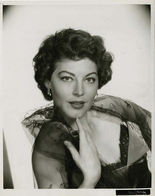 Ava Gardner - Fingertips Photo Print (8 x 10) - Item # DAP11907