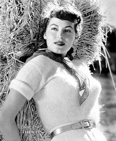 Ava Gardner - Hay Photo Print (8 x 10) - Item # DAP11845