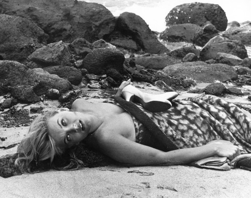 Barbara Bates - Beach Photo Print (10 x 8) - Item # DAP12138
