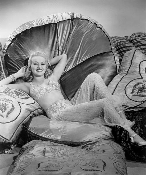 Betty Grable - Cushions Photo Print (8 x 10) - Item # DAP12882