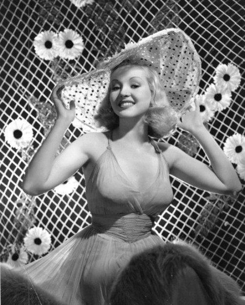 Betty Grable - Hat Photo Print (8 x 10) - Item # DAP12879