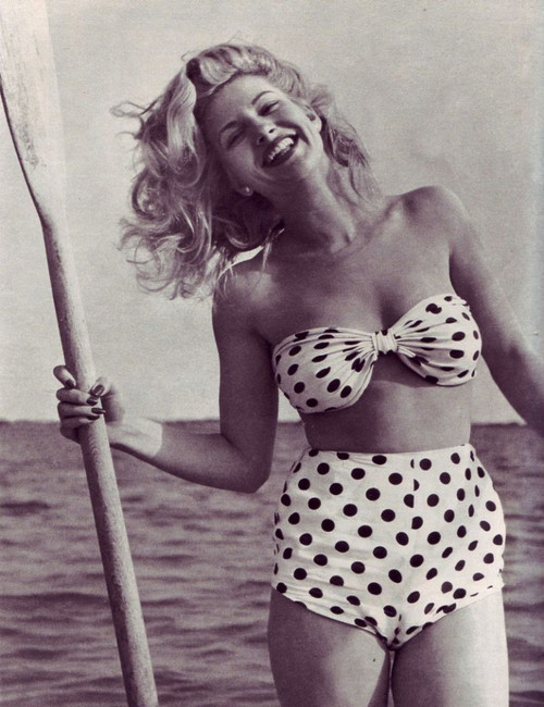 Chili Williams - Oar Photo Print (8 x 10) - Item # DAP15079