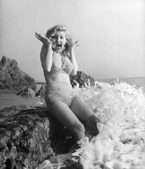 Chili Williams - Waves Photo Print (8 x 10) - Item # DAP15073