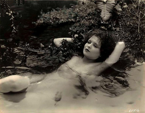 Clara Bow - In Water Photo Print (10 x 8) - Item # DAP15220