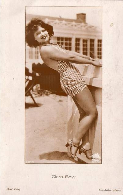 Clara Bow - Leaning Photo Print (8 x 10) - Item # DAP15191