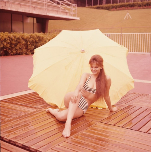 Claudia Cardinale - Yellow Umbrella Photo Print (8 x 10) - Item # DAP15535 Claudia Cardinale - Yellow Umbrella Photo Print (8 x 10) - Item # DAP15535