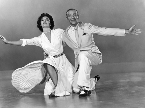 Cyd Charisse - Fred Astaire kneeling Photo Print (10 x 8) - Item # DAP15843