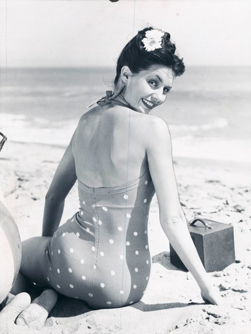 Cyd Charisse - polka dot bathing suit on beach Photo Print (8 x 10) - Item # DAP15878