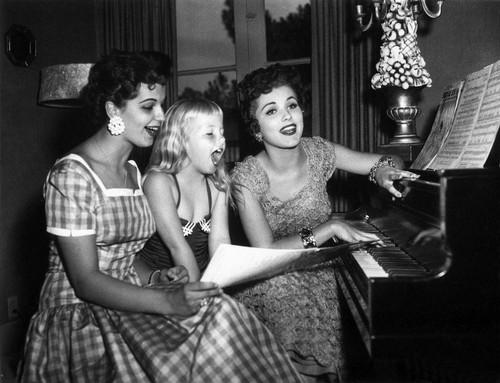 Debra Paget- Piano Photo Print (10 x 8) - Item # DAP16642