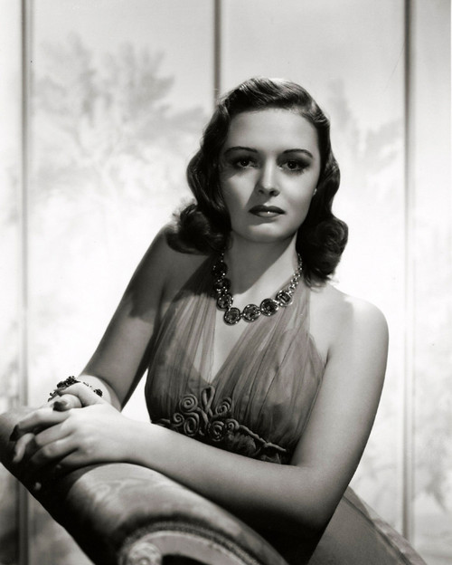 Donna Reed - Leaning Over Arm Rest Photo Print (8 x 10) - Item # DAP17088