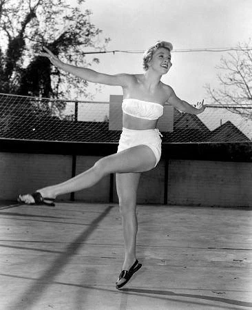 Doris Day - Kicking Photo Print (8 x 10) - Item # DAP17108
