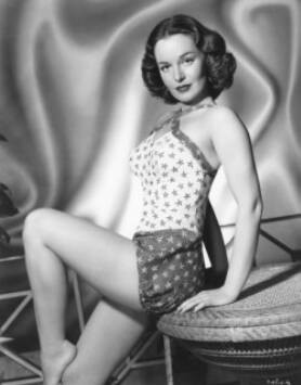 Dorothy Hart - Posed on End Table Closeup Photo Print (8 x 10) - Item # DAP17176