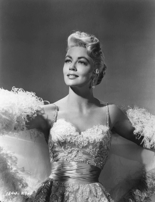 Dorothy Malone - Embelished Dress with Fur Schal Photo Print (8 x 10) - Item # DAP17314